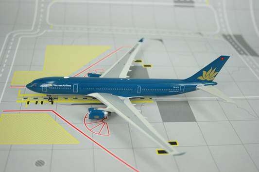 Схема салона Airbus A330-300 (333) Eurowings